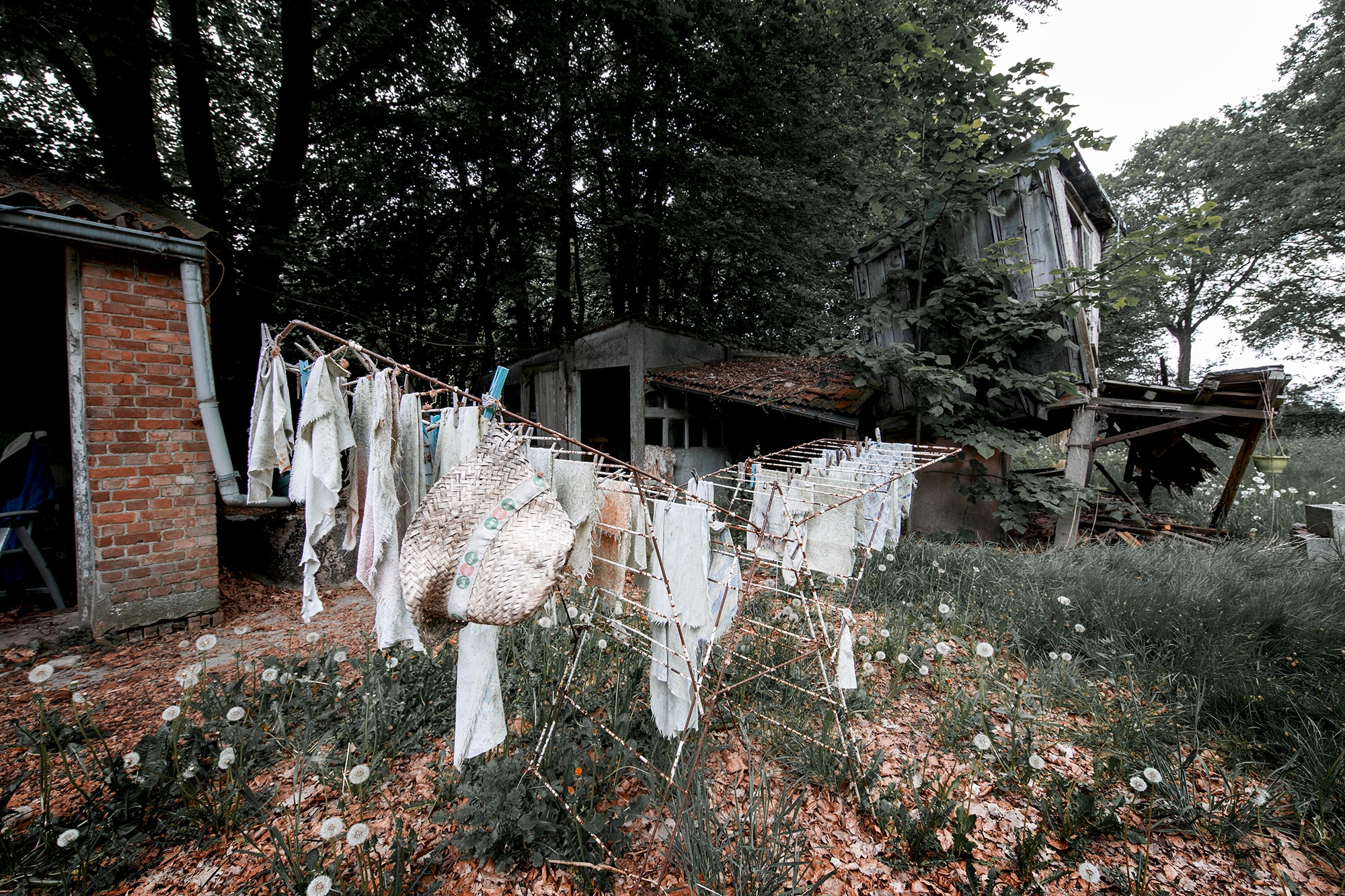 de was hangt nog buiten laundry day