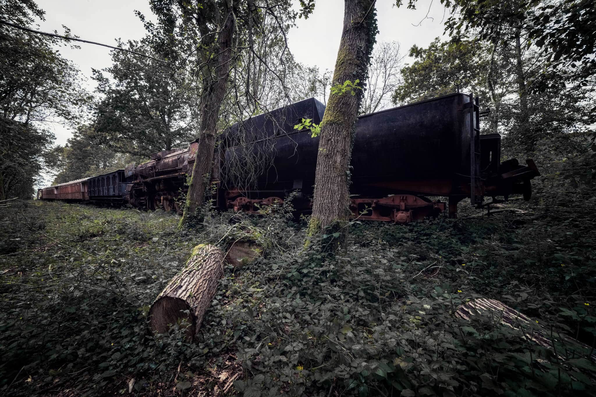 verlaten urbex stoomtrein in belgie